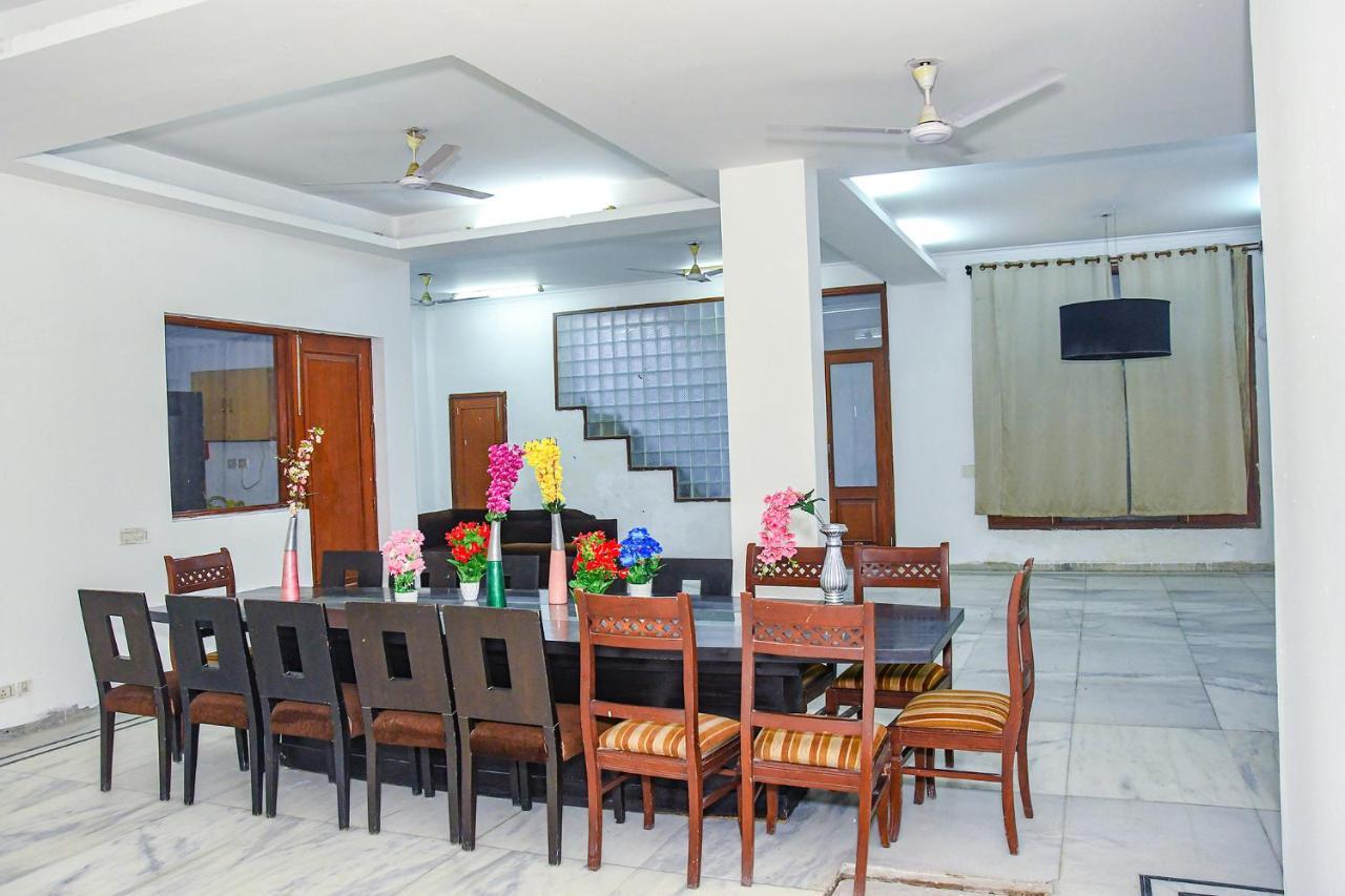 Fabhotel Premium Gurgaon Buitenkant foto