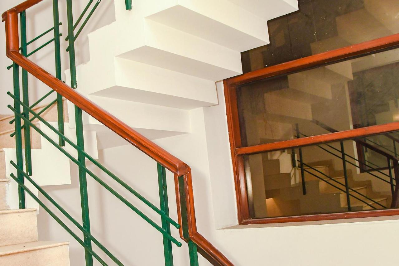 Fabhotel Premium Gurgaon Buitenkant foto